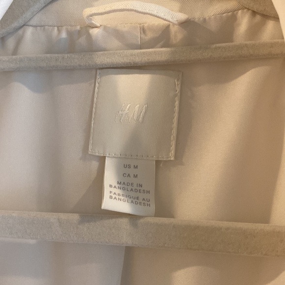 H&M Cream Blazer - Picture 3 of 3